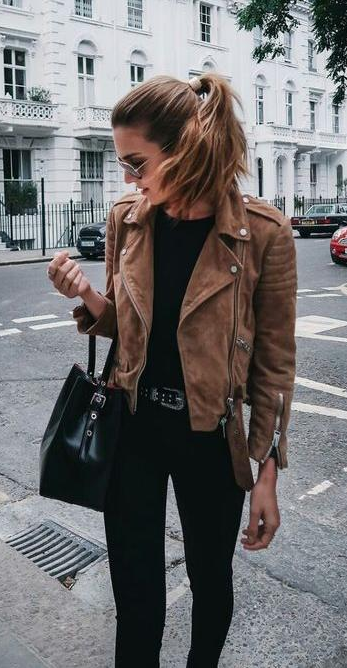 street style. suede brown jacket. black tee, denim. | sʈყlє in 2019