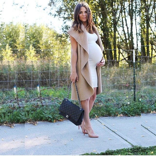 21 Elegant And Comfy Maternity Outfits For Work - Styleoholic