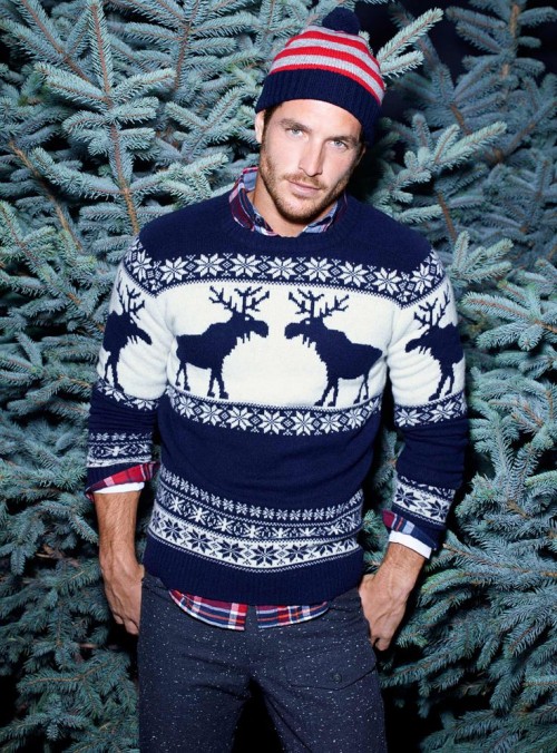 20 Cool And Fun Men Holiday Sweaters - Styleoholic