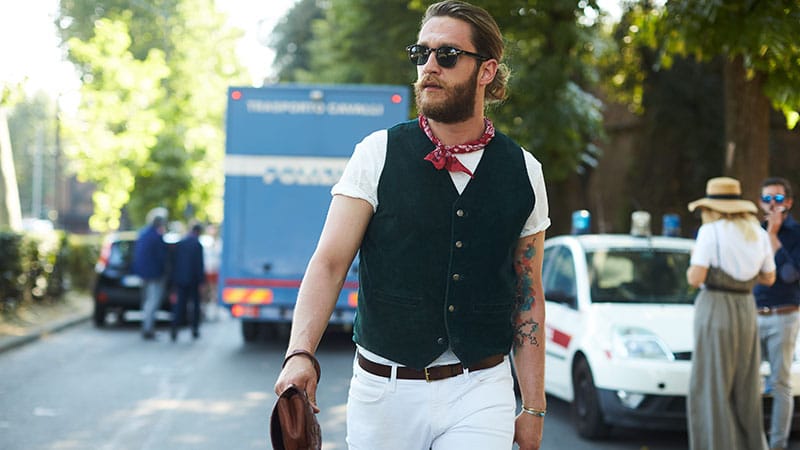 How to Wear a Bandana (Men's Style Guide) - The Trend Spotter