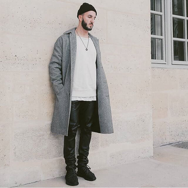 Men Outfits With Yeezy Sneakers