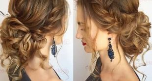 Ais, loose braid on the side of messy bun? | Wedding Stuff for A