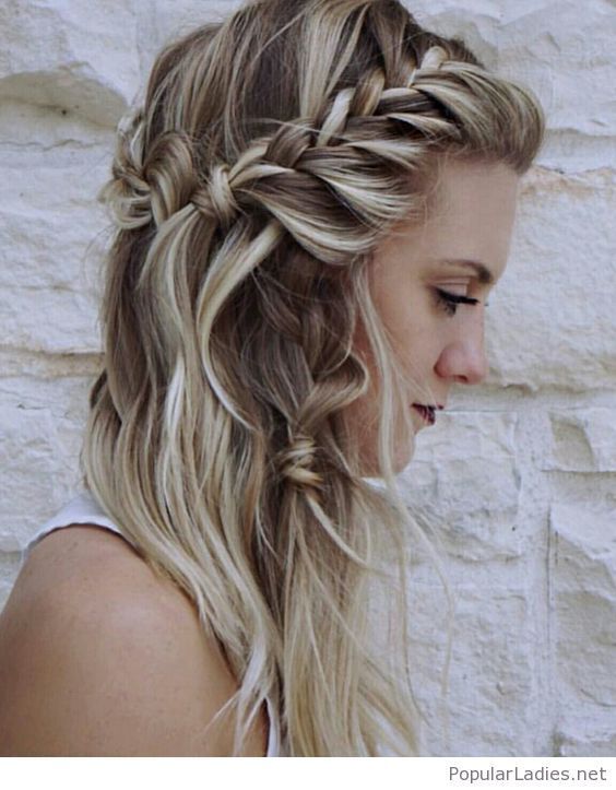 Lovely messy braids in 2019 | festival hairstyles | goldplaited
