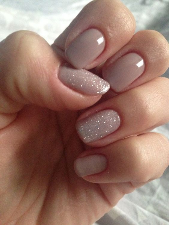 Chic Nails Ideas That Are Suitable For Work | Bridal Nails
