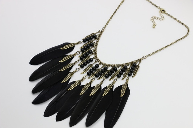 2015 Fashion design exporting Necklace natural feather black bead