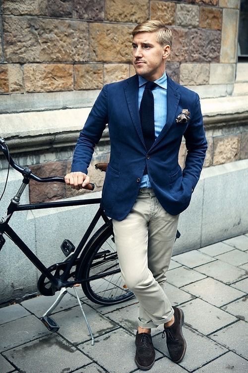 Navy Blazer/Sportcoat | Famous Outfits