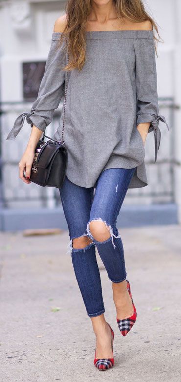 Street style, ripped jeans, red pumps, off the shoulder gray tunic