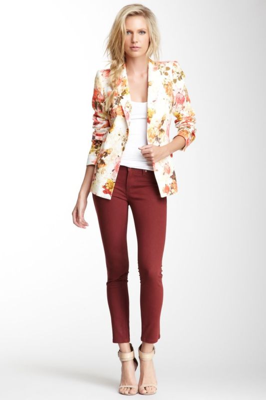 20 Office Appropriate Women Outfits With Floral Prints - Styleoholic