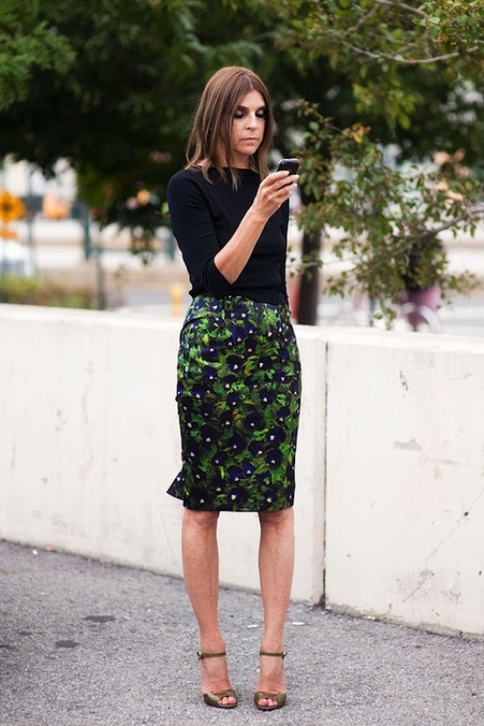 Picture Of office appropriate and pretty women outfits with floral
