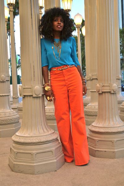 Orange + turquoise.- I love her!!! Think Im gonna try orange pants