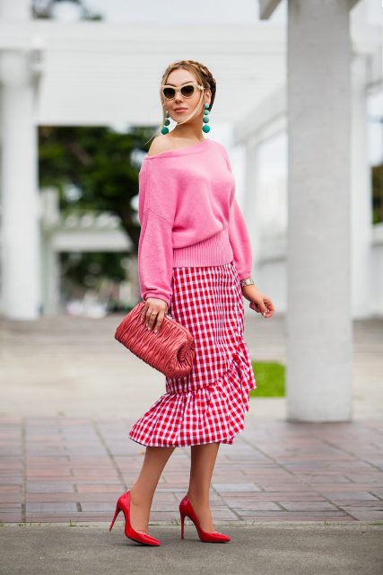 20 Outfit Ideas With Ruffle Wrap Skirts And Dresses - Styleoholic