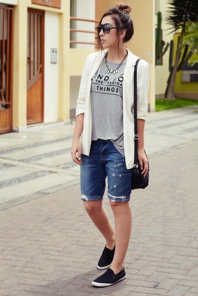 Outfits With Denim Bermuda Shorts