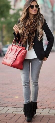16 Brilliant Outfits You Can Wear With Grey Jeans | Fall Outfit