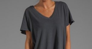 CURRENT/ELLIOTT The V Neck Tee in Dove Tail at Revolve Clothing