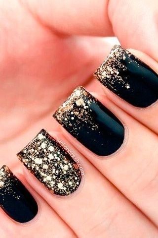 22-pretty-party- nails-ideas-for-christmas-and-new-year/pictures