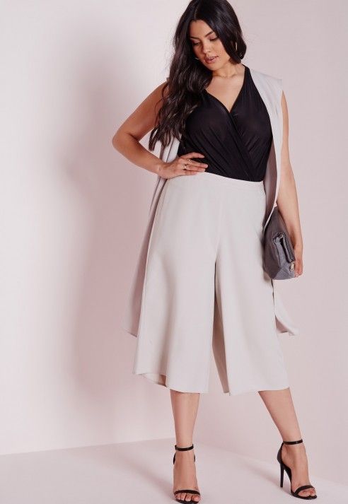 Plus Size Culottes Grey. Great work outfit. | Curvy Genius