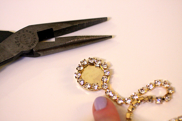 DIY Prada-Inspired Rose Cabochon Rhinestone Stud Earrings - Chic