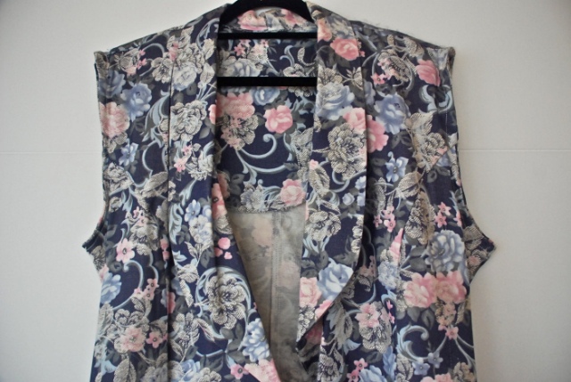 Picture Of Easy To Make DIY Refashioned Floral Blazer 3
