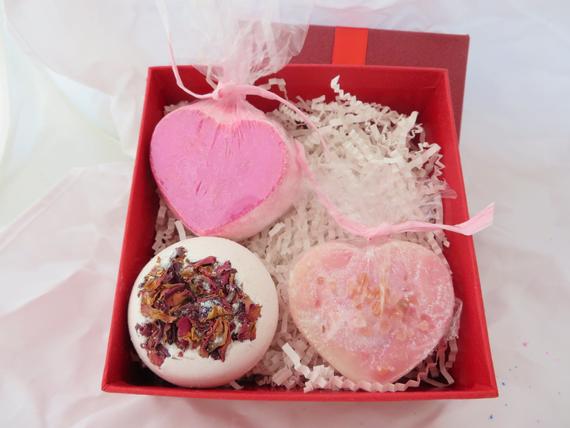Sweetheart Collection Bath Bomb Set/Soap Set/Pink Bath/Rose | Etsy