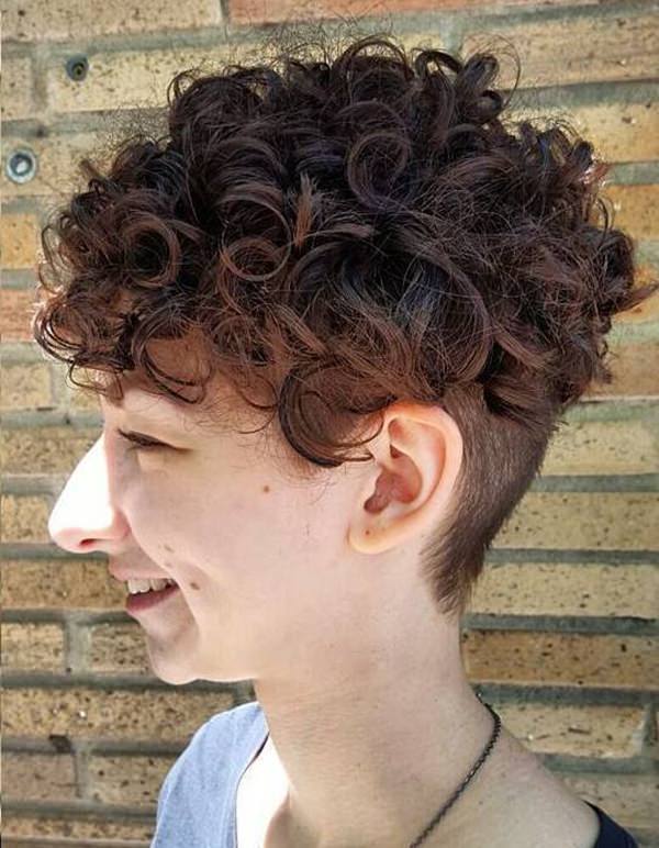70 of the Most Stylish Short and Curly Hairstyles