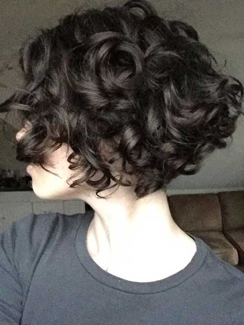 25 Lively Short Haircuts for Curly Hair u2013 Short Wavy Curly Hairstyle