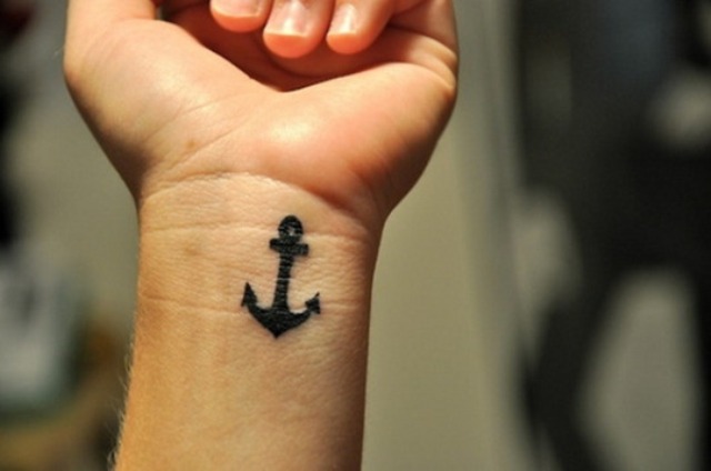 24 Small Anchor Tattoo Ideas For Men - Styleoholic
