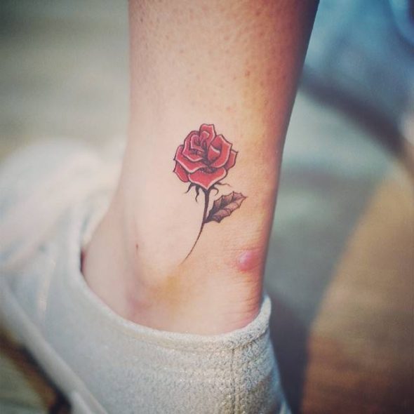 10 Best Rose Tattoo Design Ideas & Meaning for Women - FMag.com