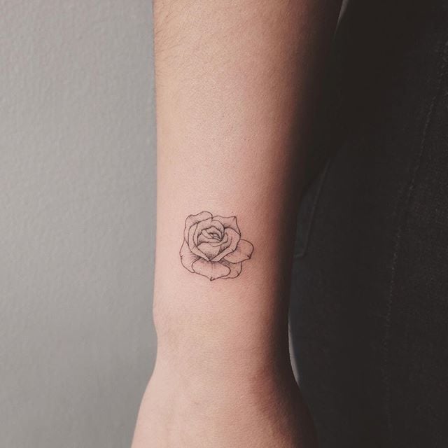 Small Rose Tattoos | POPSUGAR Beauty