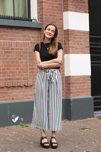 21 Spring Outfit Ideas With Striped Culottes - Styleoholic
