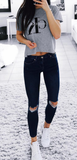 summer outfits Grey Printed Top + Black Ripped Skinny Jeans | STREET