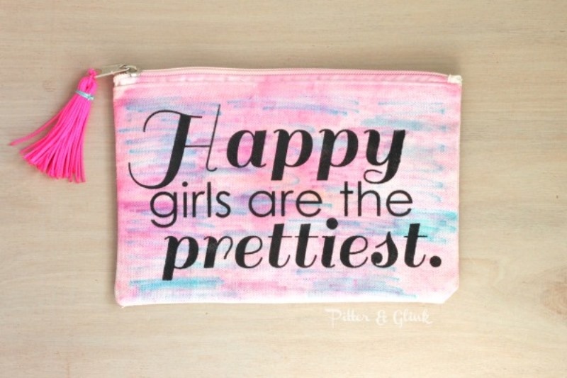 Picture Of girly diy stenciled watercolor makeup pouch 1