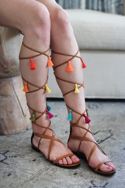 Charming DIY Tassel Greek Sandals - Styleoholic
