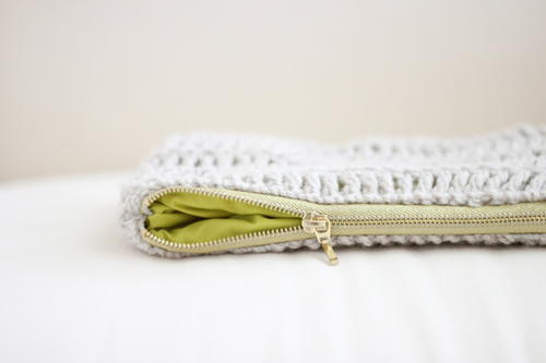 Beautiful Crochet Zipper Pouch | FaveCrafts.com