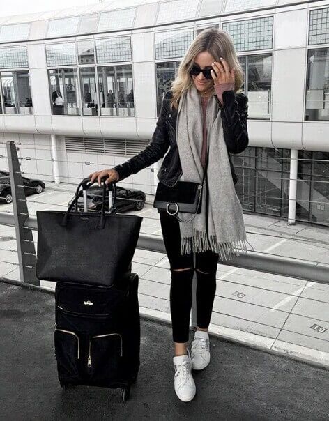 25 Trendy Airport Outfits to Make Traveling More Enjoyable | Mode