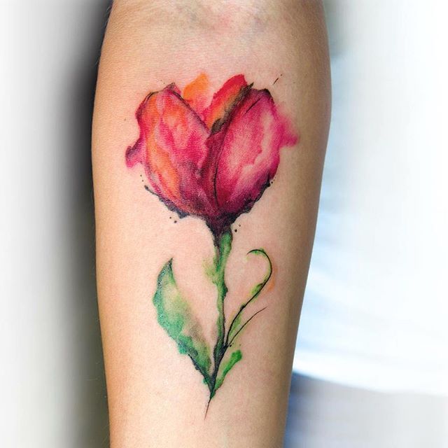 82+ Tulip Tattoos Meanings And Ideas