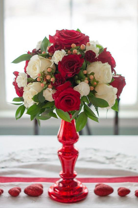 Easy Valentine's Day Flower Arrangements - Southern Living