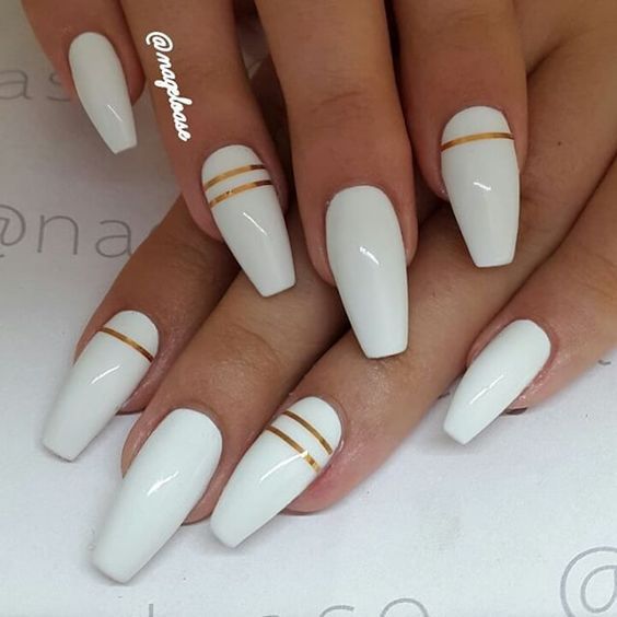 White And Gold Stripes Manicure