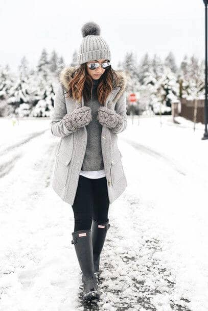 25 Winter Outfits With Cap that do More than Keep You Warm