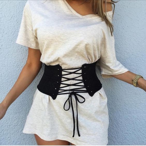 How To Slay This Corset Belt Trend Like Kylie Jenner and Kardashian