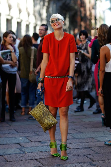 Red dress + green shoes | fashion | Elisa nalin, Style, Fashion