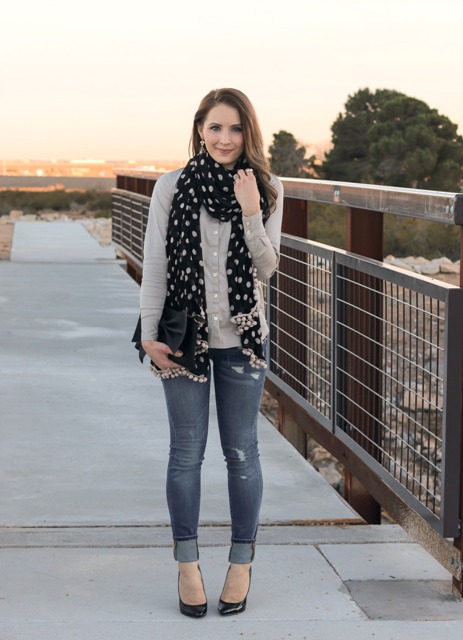 Women Outfits With Polka Dot Scarves