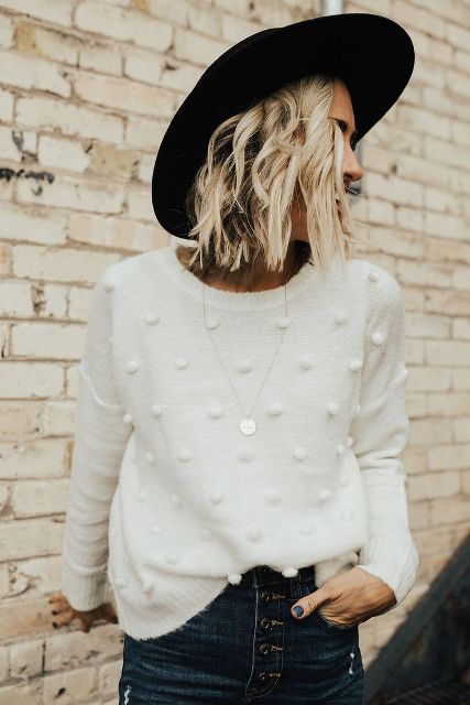 15 Women Outfits With Pom Pom Sweaters - Styleoholic