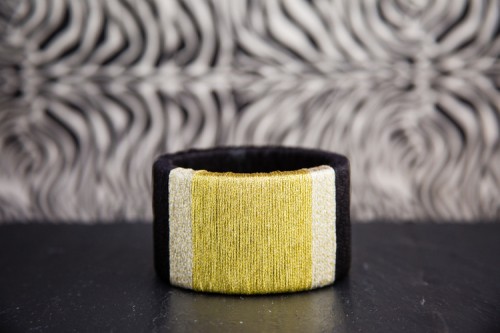 DIY Wrapped Metallic Thread Bracelet - Styleoholic